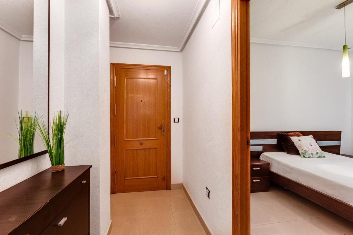 Nice Apartment With Terrace On The Los Locos Beach Торевьиа Экстерьер фото