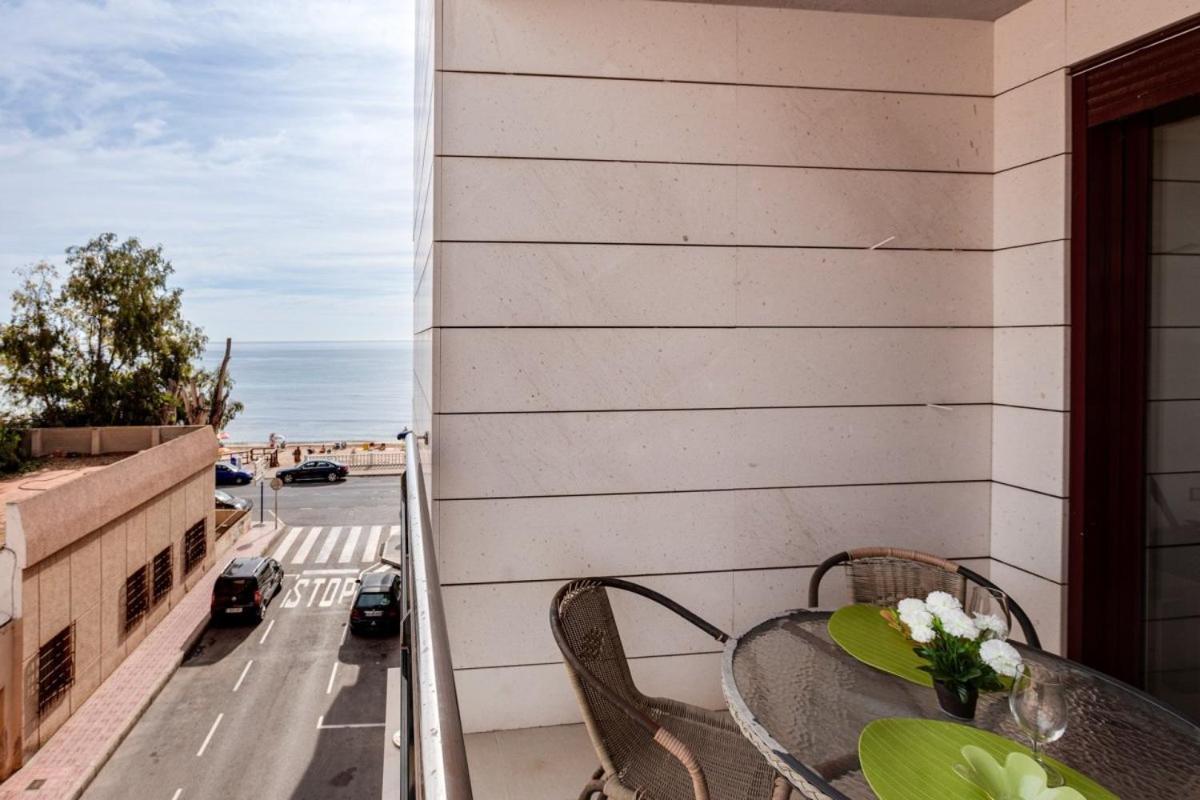 Nice Apartment With Terrace On The Los Locos Beach Торевьиа Экстерьер фото